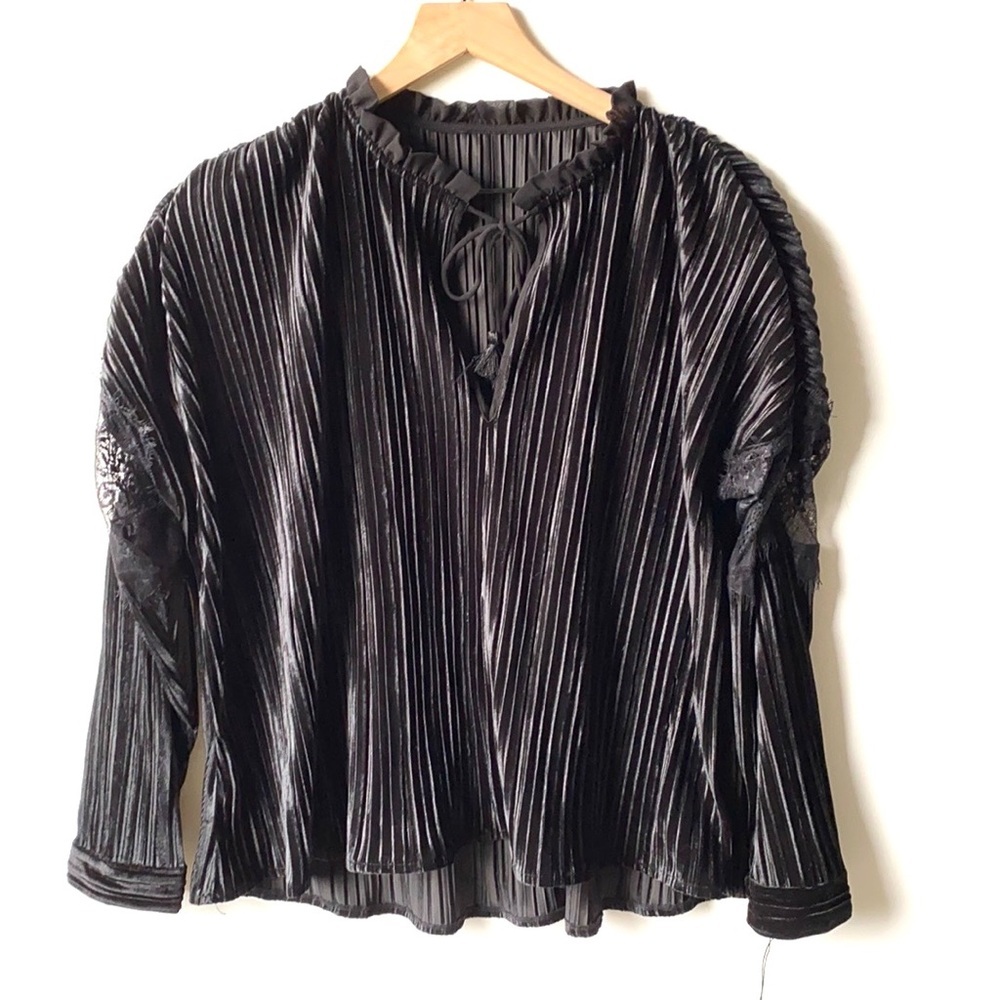 Capulet Black Valore tassel tie‎ front long sleeve